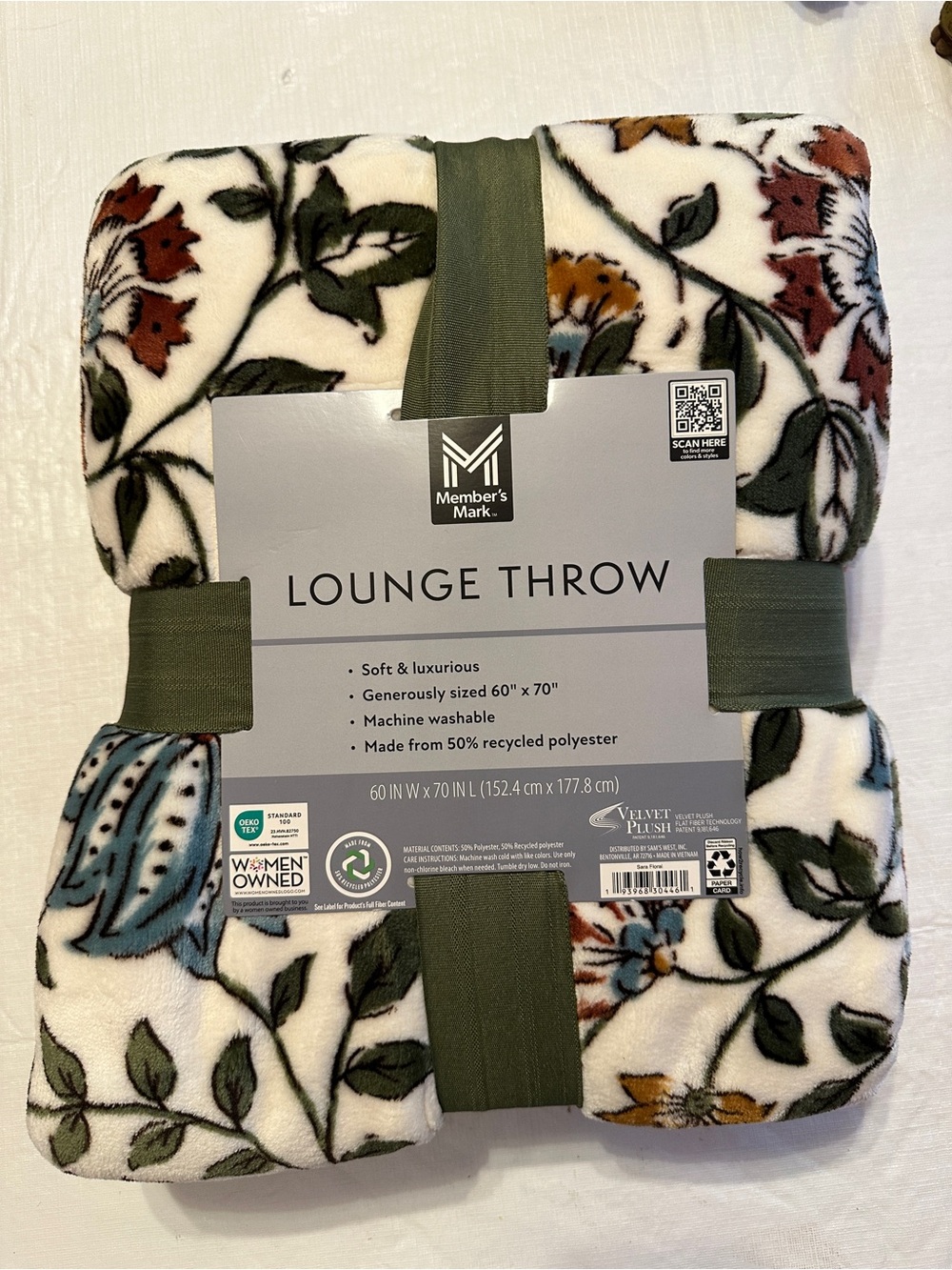 Member's Mark Fall Floral Lounge Throw Blanket 60" x 70" - NWT